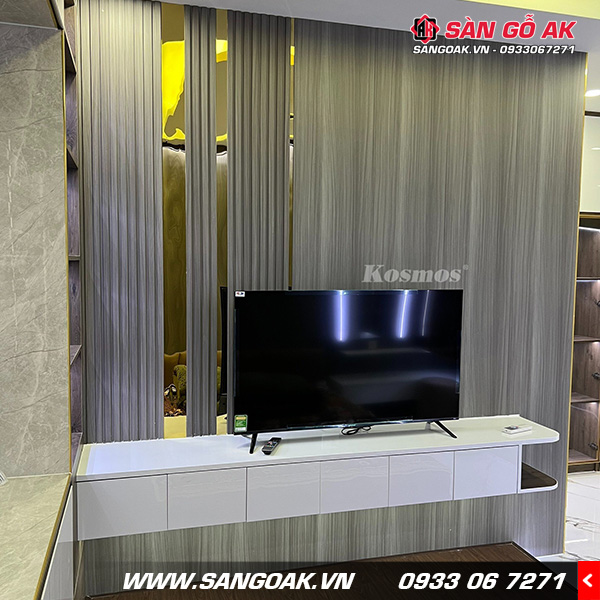 Tấm ốp Nano 8mm Kosmos KNANO9-100 vân gỗ xám sọc thẳng