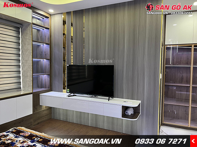 Tấm ốp Nano 8mm Kosmos KNANO9-100 vân gỗ xám sọc thẳng