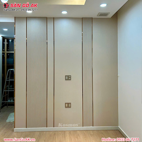 Tấm ốp than tre Kosmos vân vải chống xước vàng đậm ánh kim TT-832CX