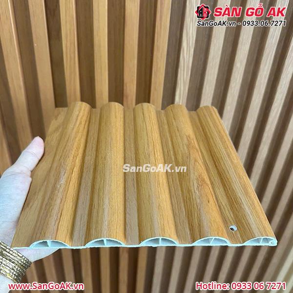 Tấm ốp lam sóng tròn vân gỗ sồi vàng nhạt