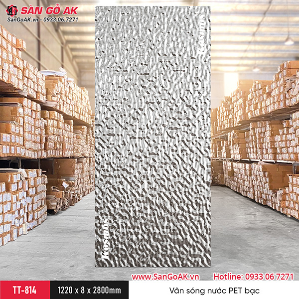 Tấm ốp than tre Kosmos sóng nước PET bạc TT-814