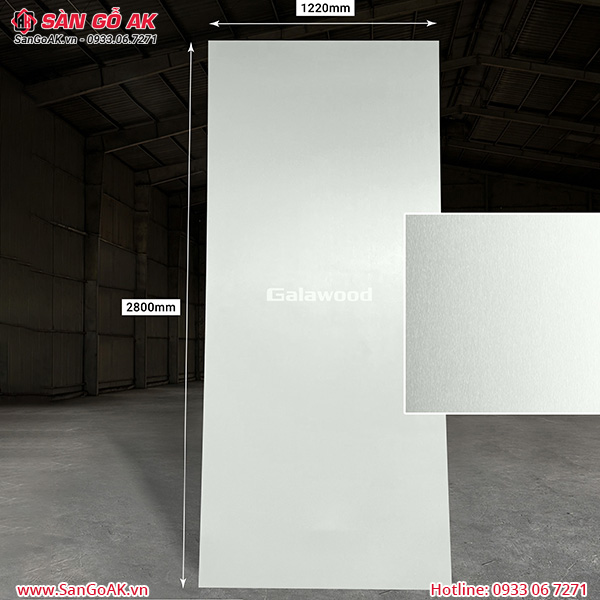 Tấm ốp than tre vân kim loại xước bạc Galawood G-890