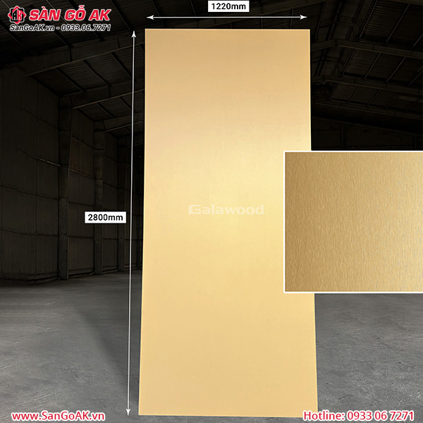 Tấm ốp than tre vân kim loại xước vàng Galawood G-891