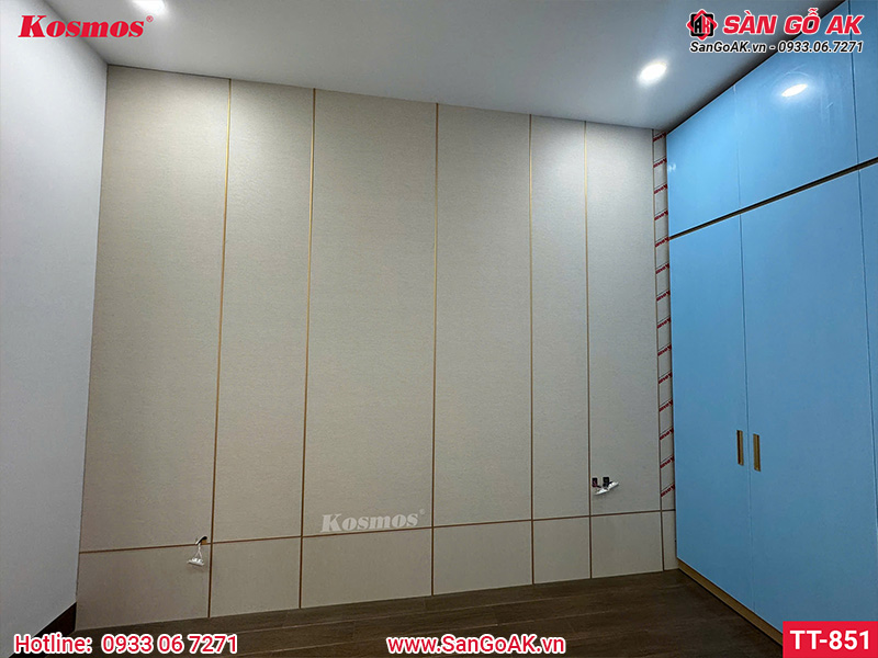 Tấm ốp than tre Kosmos vân vải canvas vàng kem ánh kim TT-851