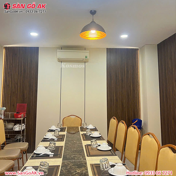 Tấm ốp than tre vân vải vàng ánh kim Galawood G-888