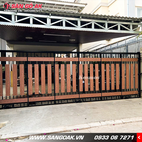 Thanh đa năng gỗ nhựa ngoài trời Kosmos OP142X2.2M Copper Brown