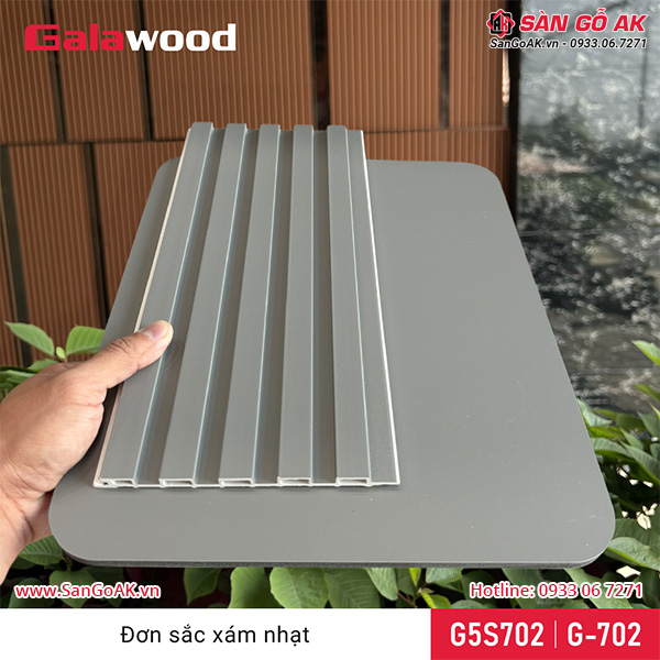 Bộ đồng màu tấm ốp than tre G-702 và lam sóng G5S-702 xám nhạt