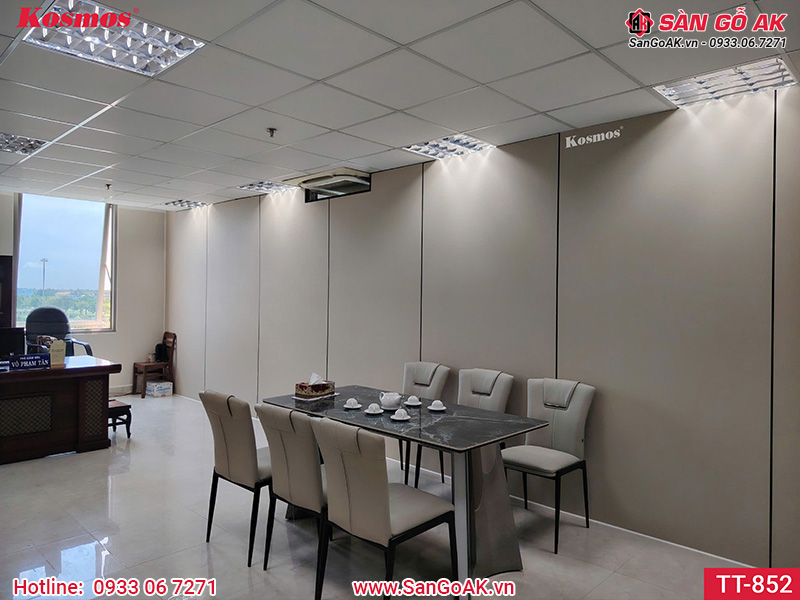 Công trình ốp tường văn phòng công ty với tấm than tre TT-852 tại TPHCM