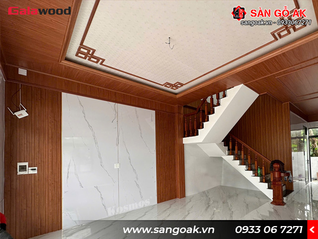 Tấm ốp Lam sóng L3S-906 vân gỗ vàng cam mang lại không gian ấp áp, sang trọng cho ngôi nhà