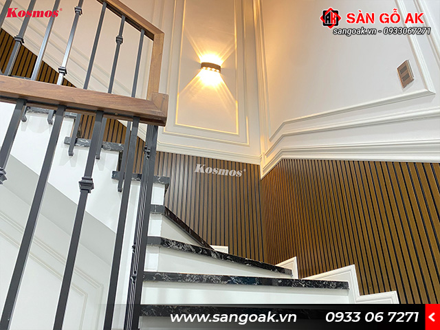 Lam Sóng L03-120D được làm từ nhựa PS cao cấp nên có độ bền cao