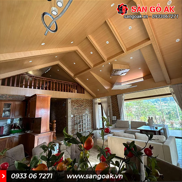 Có thể sử dụng tấm Nano G9-908 với họa tiết vân gỗ tự nhiên để ốp trần cho phòng khách
