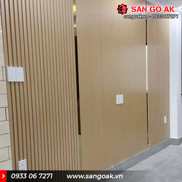 Tấm ốp Nano Galawood G9-908M vân gỗ màu vàng đậm hiện đại, đẳng cấp