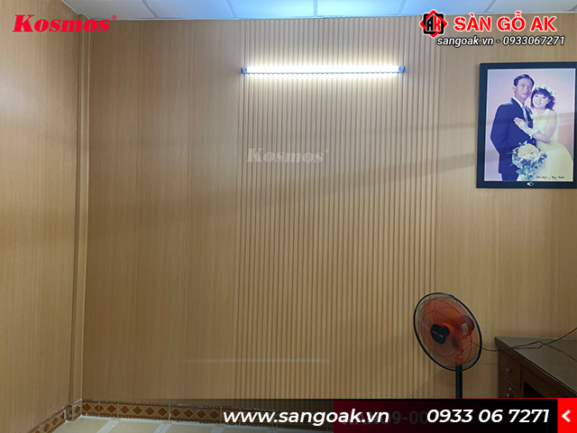 Công trình trang trí nội thất với tấm ốp Nano Kosmos NANO9-007 màu gỗ sồi vàng nhạt