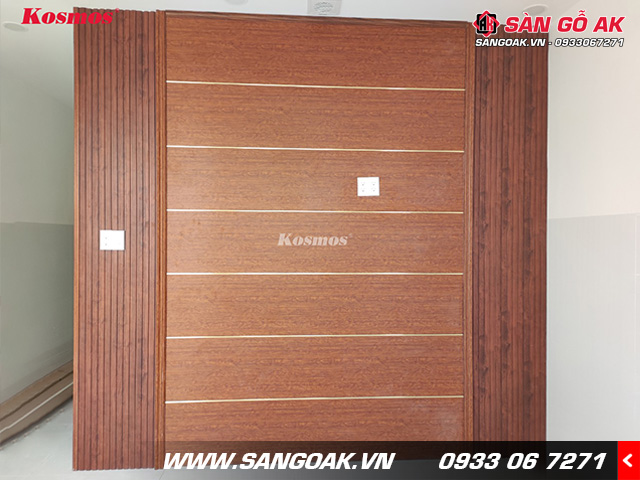 Công trình ốp vách phòng khách bằng tấm ốp NANO9-018 kết hợp với lam sóng