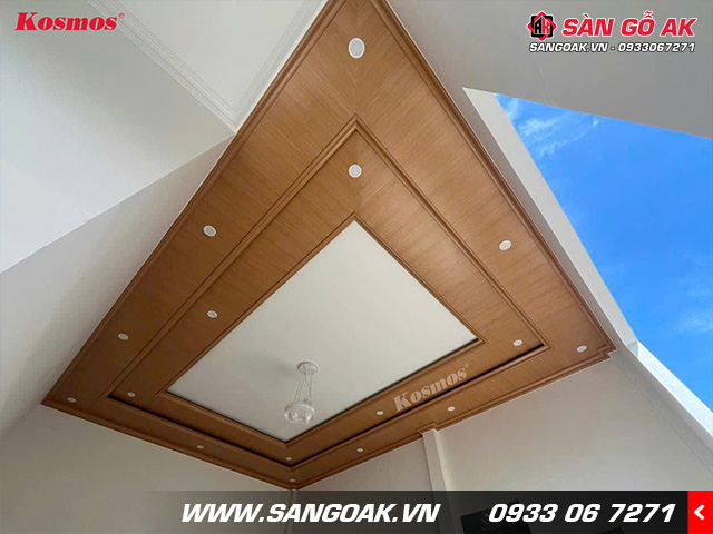 Công trình thực tế ốp trần với tấm NANO9-017 vân gỗ sồi vàng đậm
