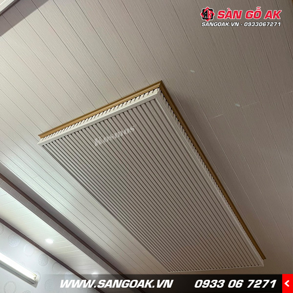 Ốp trần bằng tấm ốp lam sóng kết hợp với tấm Nano OP125-005