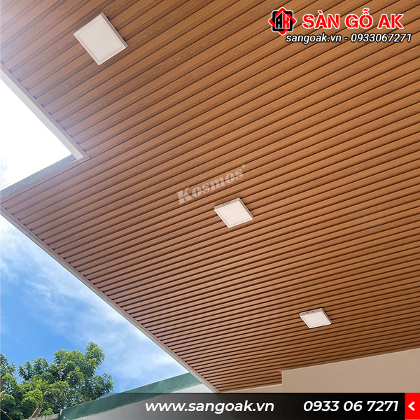 Sử dụng lam sóng Kosmos làm vật liệu để ốp trần tạo nét độc đáo, sang trọng