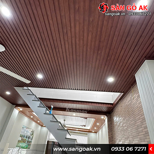 Lam sóng 4S150X9-008 tạo nét độc đáo, sang trọng khi sử dụng ốp trần nhà