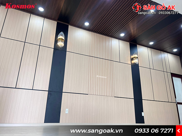 Công trình ốp tường, trần kết hợp tấm nano với lam sóng Kosmos 3S200X15-010