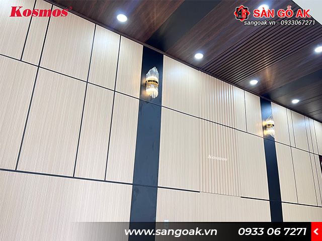 Ốp tường, ốp trần với tấm ốp nano kết hợp với lam sóng kosmos K4S152-001