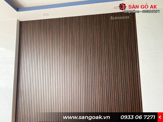 Công trình thực tế lam sóng Kosmos 4S150X9-010 màu gỗ óc chó nâu