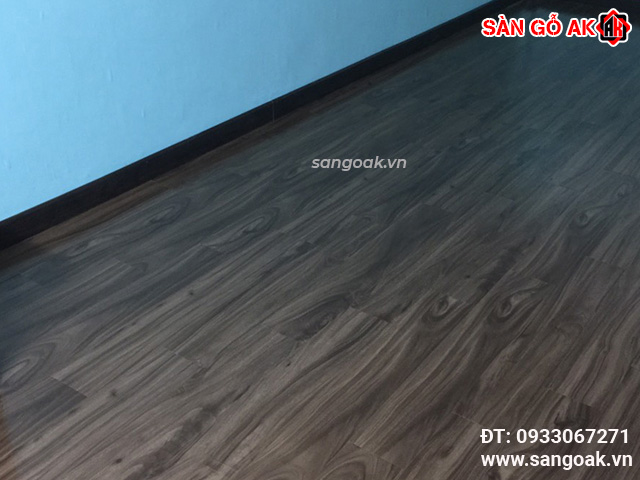 Sàn gỗ Galamax BG220 có khả năng chống trầy đạt tiêu chuẩn AC3