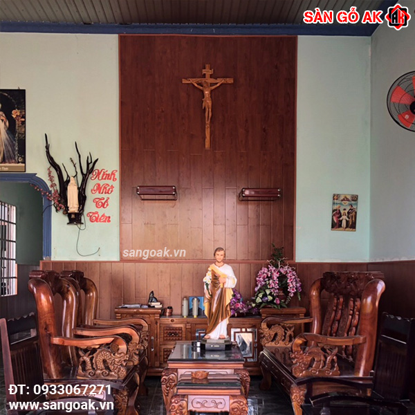 5. Thi công ốp tường phòng khách với sàn gỗ Galamax BG227