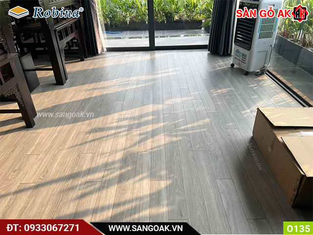 Công trình thực tế sàn gỗ Robina dày 12mm O135