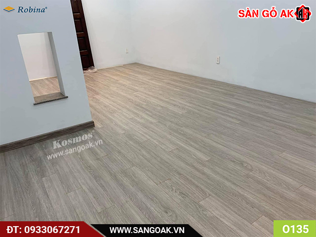Sàn gỗ Robina O135 nhập khẩu từ Malaysia an toàn cho người sử dụng