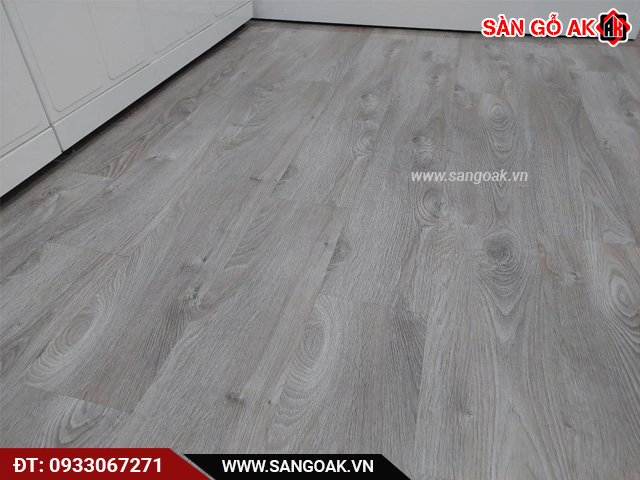 Robina O125 là sàn gỗ được rất nhiều khách hàng yêu thích lựa chọn