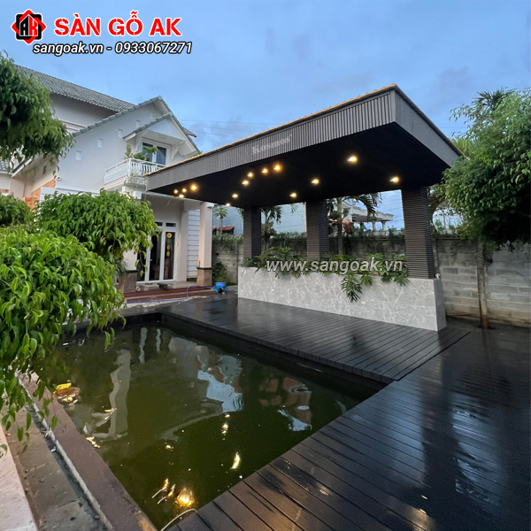 Sản phẩm có khả năng chống thấm nước tốt nên thích hợp lát sàn hồ bơi, hồ cá