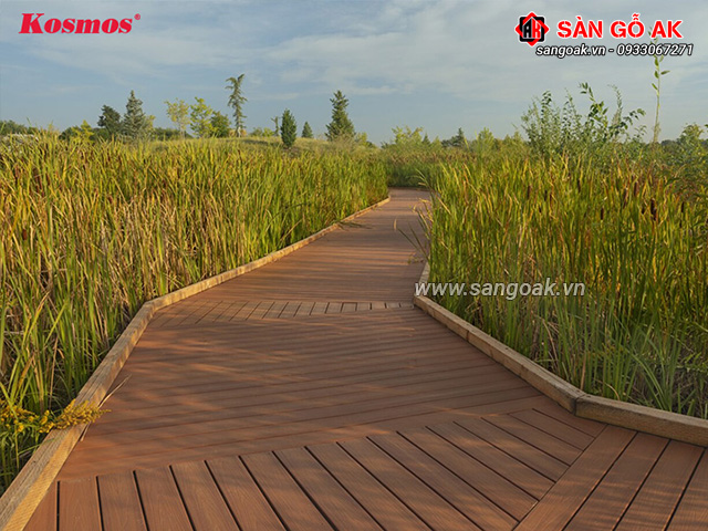 Sàn gỗ nhựa còn được sử dụng để lát sàn lối đi ngoài trời, sân vườn, công viên