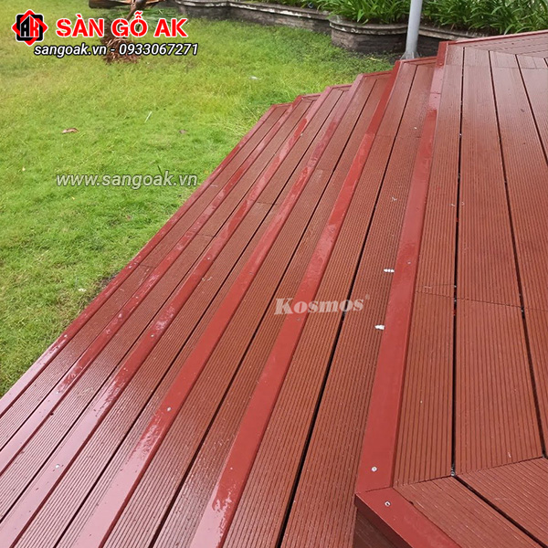 Có thể dùng sàn gỗ nhựa để trang trí cho lối đi ngoài trời, sân vườn