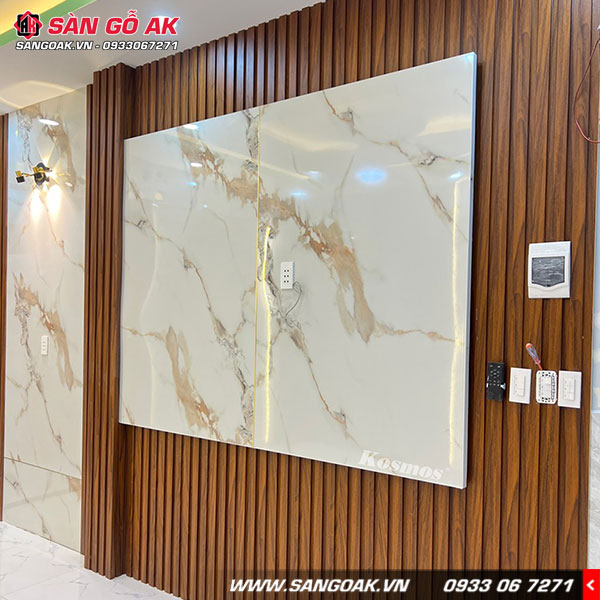 Công trình thực tế trang trí tường nhà với tấm ốp vân đá PVC228