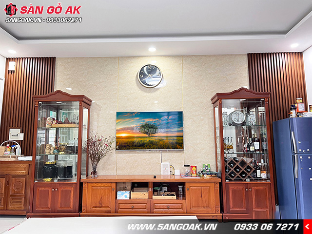 Trang trí phòng khách trở nên sang trọng, ấm cúng với tấm PVC vân đá Kosmos