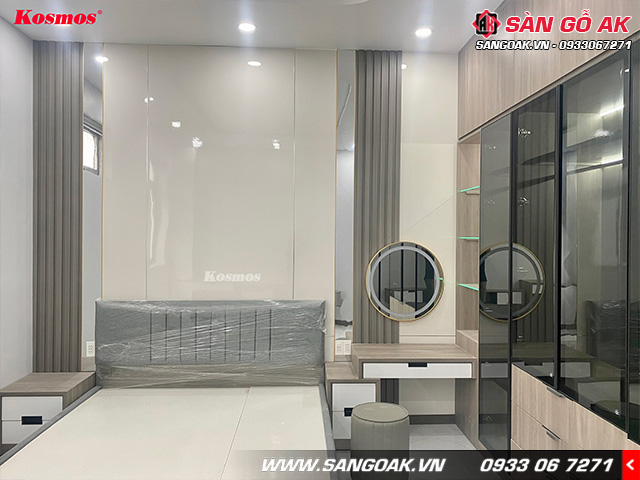 Tấm PVC323 có màu trắng sứ kết hợp với lam sóng màu xám trung tính cho phòng ngủ