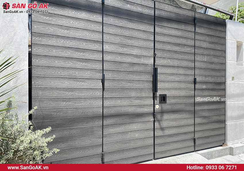 Gỗ nhựa có nhiều ưu điểm vượt trội thích hợp làm cửa cổng ngoài trời