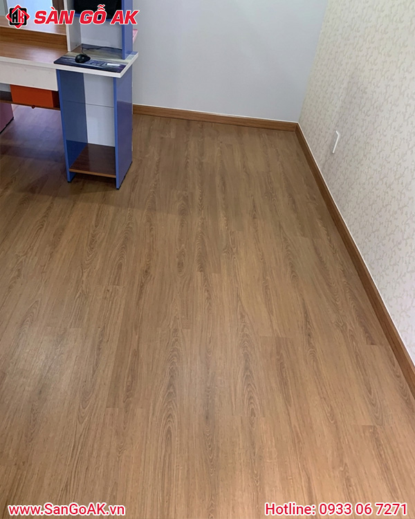 Tạo Không Gian Nghỉ Ngơi Ấm Cúng Với Sàn Nhựa Hèm Khóa