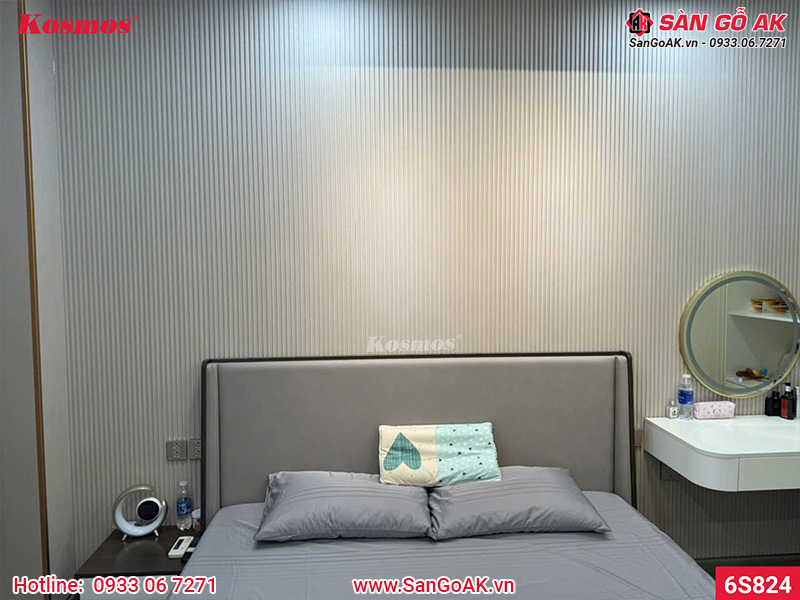 Ốp vách đầu giường phòng ngủ bằng lam sóng than tre vân vải