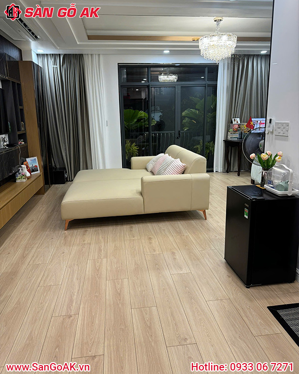 Sàn Gỗ Công Nghiệp Cho Phòng Khách Chung Cư Hiện Đại