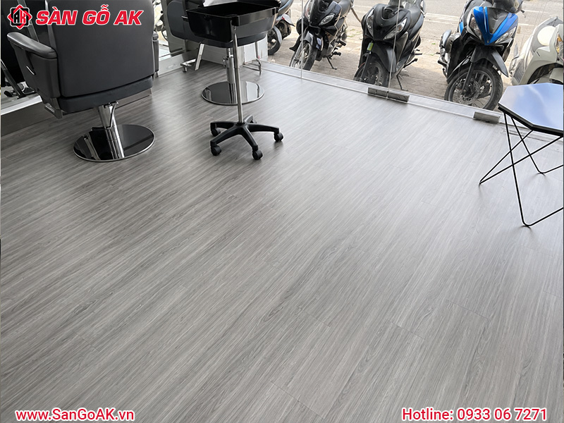 Cải Tạo Mặt Bằng Kinh Doanh Bằng Sàn Nhựa Hèm Khóa