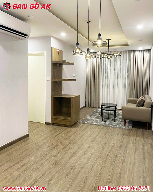 Chọn Sàn Nhựa Hèm Khóa Cho Phòng Khách Nhà Phố