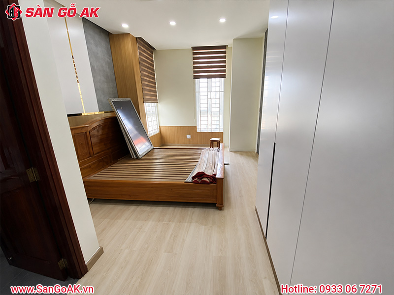 Hoàn Thiện Phòng Ngủ Với Sàn Nhựa Hèm Khóa Giả Gỗ