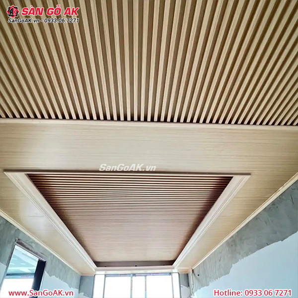 Ốp trần sang trọng với lam sóng C2004 và tấm ốp nano đồng màu vàng nhạt