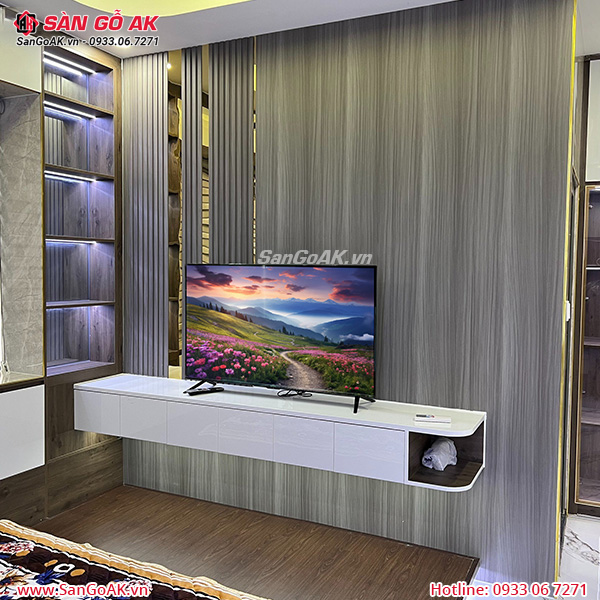 Trang trí vách tivi sang trọng với lam 3 sóng và tấm nano màu xám