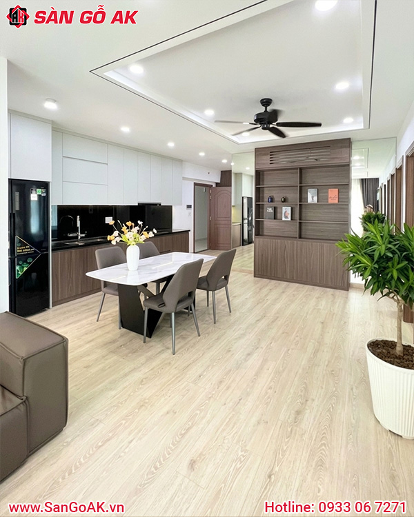 Sàn Gỗ Công Nghiệp Vân Gỗ Sáng Cho Phòng Bếp