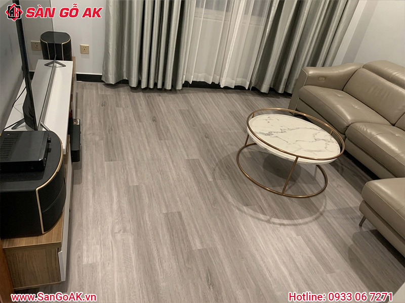 Lựa Chọn Vân Gỗ Đậm Cho Phòng Khách Ấm Cúng