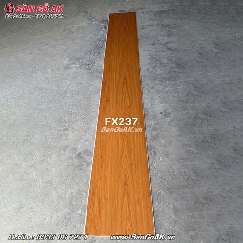 Tấm nhựa Nano ốp tường vân gỗ vàng đậm FX237 