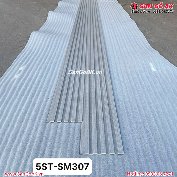 Tấm ốp lam 5 sóng thấp SM307 vân gỗ xước màu xám