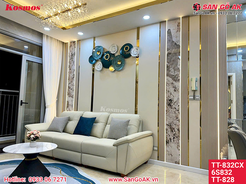 Phòng khách ấn tượng hơn nhờ phối hợp các tấm ốp than tre với nhau